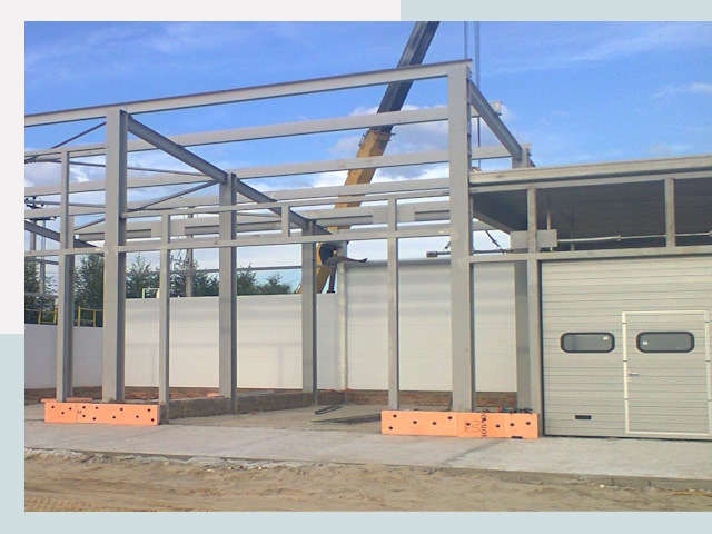 Строительство автосервисов от СтальСтрой-Мхч по цене 621 руб.