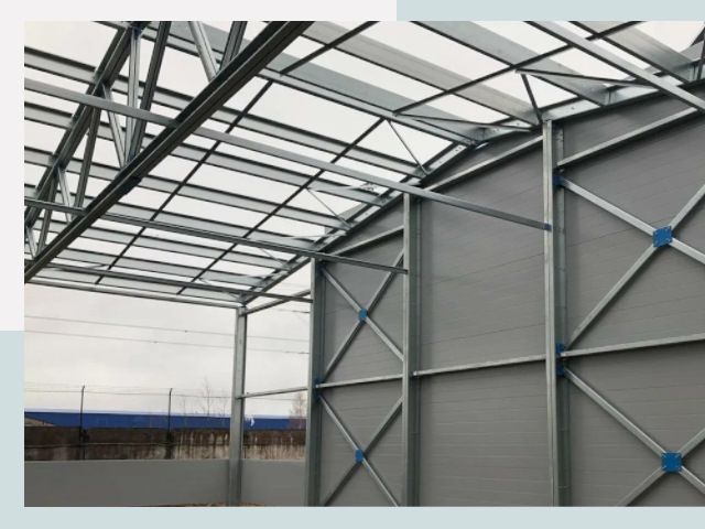 Каркасные ангары от СтальСтрой-Мхч по цене от 621 руб.